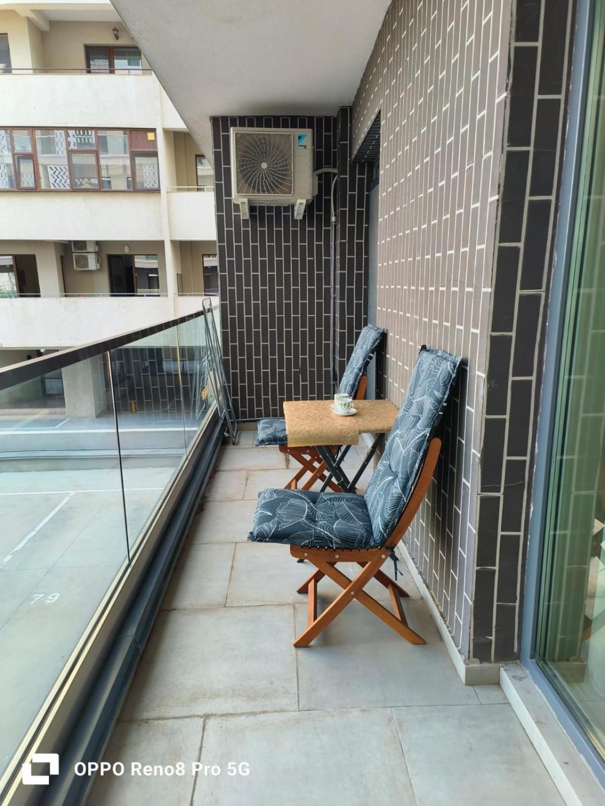 Jeni' s apartament Constanta Bagian luar foto